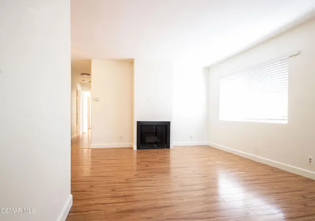 Photo 3 of Condo for sale at 2583 La Paloma Cir, Thousand Oaks, CA 91360 | MLS# 226003793 | Listing updated on 2026-10-06