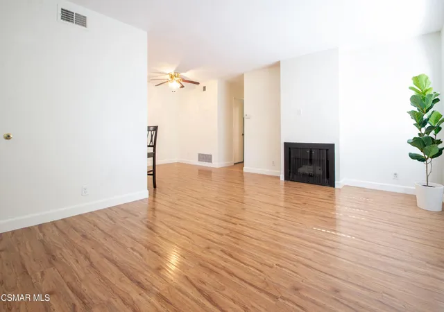 Photo 4 of Condo for sale at 2583 La Paloma Cir, Thousand Oaks, CA 91360 | MLS# 226003793 | Listing updated on 2026-10-06
