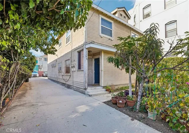 Photo 3 of Multi family home for sale at 1503 W Adams, Los Angeles, CA 90007 | MLS# IV26172953 | Listing updated on 2026-09-19