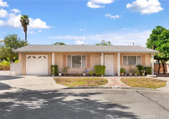 Photo 3 of Single family home for sale at 830 Costo Ln, Hemet, CA 92543 | MLS# CV26166901 | Listing updated on 2026-09-05