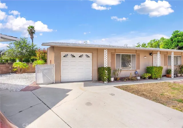 Photo 3 of Single family home for sale at 830 Costo Ln, Hemet, CA 92543 | MLS# CV26166901 | Listing updated on 2026-09-05