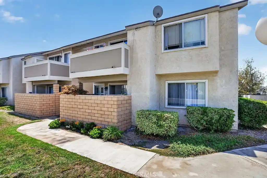 Listing Photo 1 - Condo for sale in 8512 Belmont located at 8512 Belmont, Cypress, CA 90630 - Unit #31