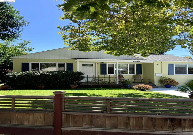 Photo 1 of Single family home for sale at 1066 Maple Ave, Vallejo, CA 94591 | MLS# 41144396 | Listing updated on 2026-10-05