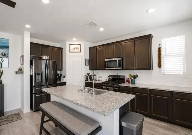Photo 2 of Condo for sale at 1525 Wildgrove Ave, Vista, CA 92081 | MLS# PTP2606039 | Listing updated on 2026-09-30