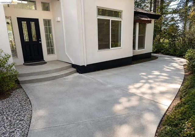 Photo 3 of Single family home for sale at 2080 Nelson Rd, Camino, CA 95709 | MLS# 41144398 | Listing updated on 2026-10-08
