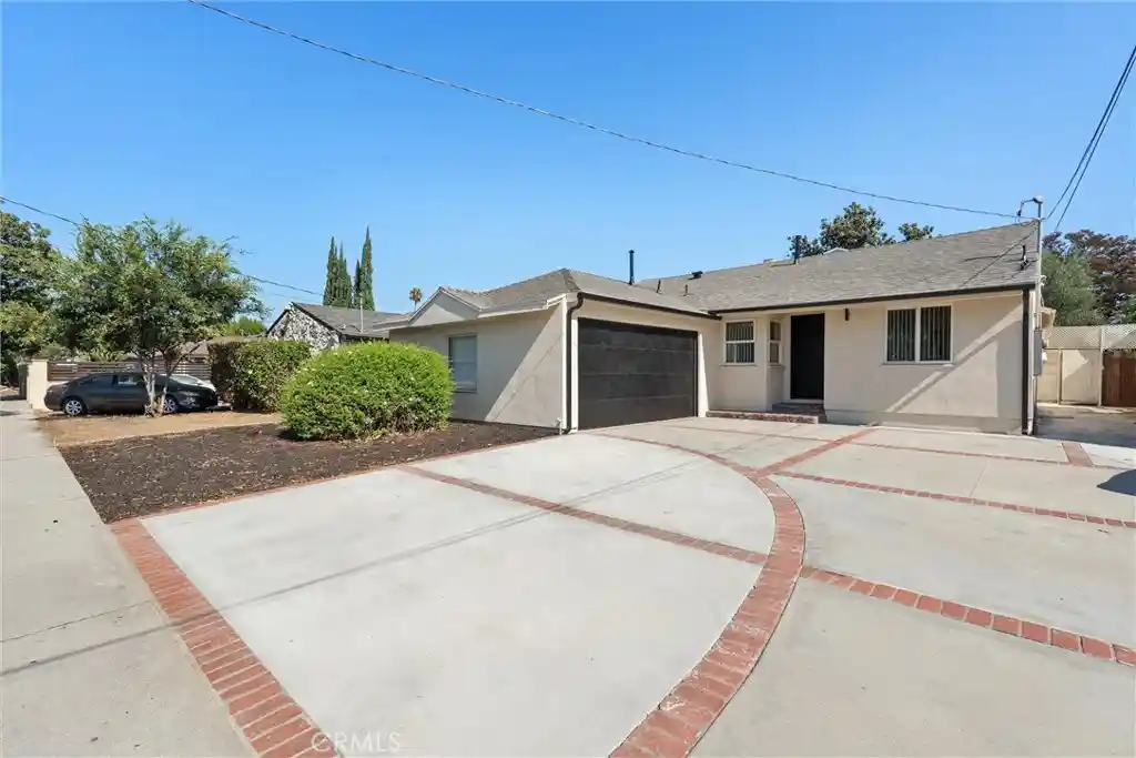 Photo 1 of Single family home for sale at 13739 Wyandotte, Van Nuys, CA 91405 | MLS# GD26173640 | Listing updated on 2026-10-28