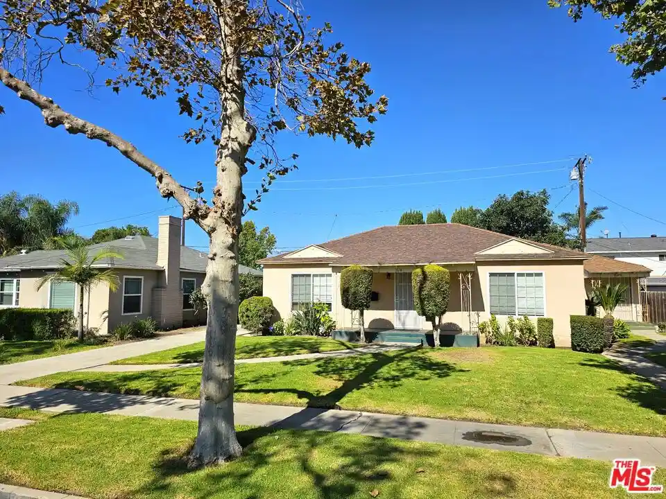 Listing Photo 1 - Condo for sale in 1618 Freeman St located at 1618 Freeman St, Santa Ana, CA 92706 - Unit 1618 Freeman St