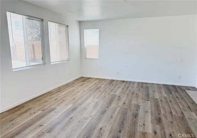 Photo 4 of Single family home for sale at 14541 Swallow Ct, Victorville, CA 92394 | MLS# HD26173718 | Listing updated on 2026-10-01