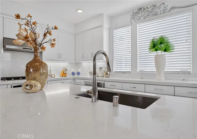 Listing Photo 5 - Condo for sale in building located at 1100 N Anaheim Blvd, Anaheim, CA 92801 - Unit #1