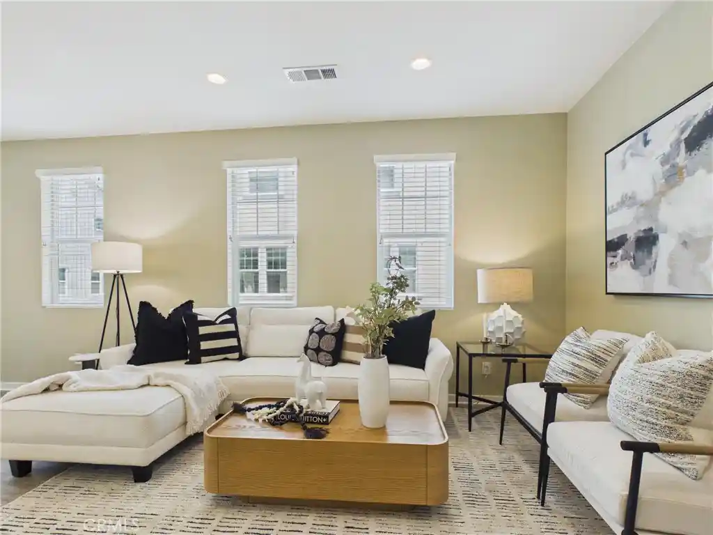 Photo 1 of Condo for sale at 1 Patria, Rancho Mission Viejo, CA 92694 | MLS# OC26172348 | Listing updated on 2026-10-15
