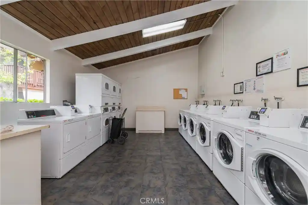Listing Photo 34 - Condo for sale in 1000 W Macarthur Blvd located at 1000 W Macarthur Blvd, Santa Ana, CA 92707 - Unit #13