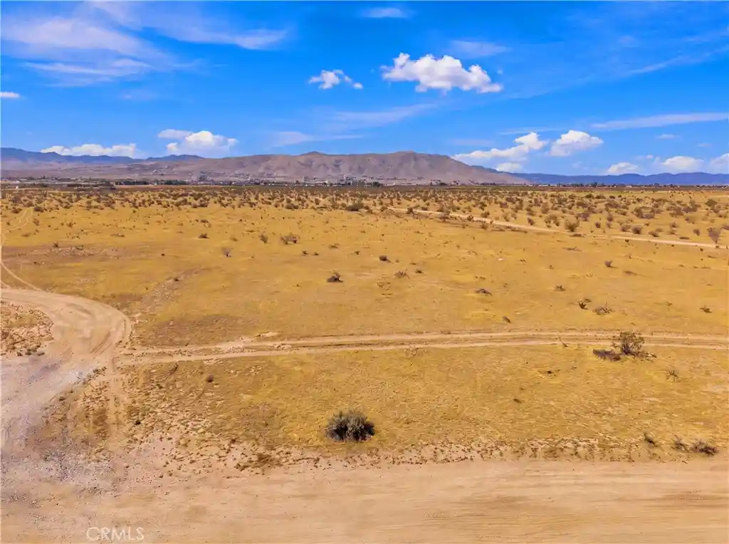 Photo 1 of Land for sale at 0 Pauhaska Rd, Apple Valley, CA 92308 | MLS# HD26172237 | Listing updated on 2026-08-09