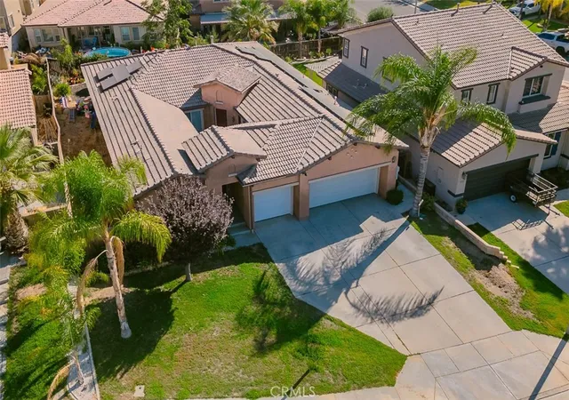 Photo 2 of Single family home for sale at 371 Plateau Pkwy, Perris, CA 92570 | MLS# SW26173985 | Listing updated on 2026-10-30
