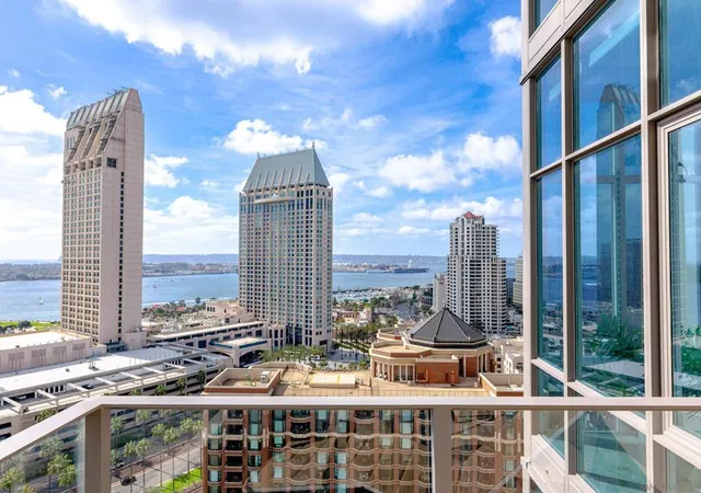 Photo 3 of Condo for sale at 550 Front St #1808, San Diego, CA 92101 | MLS# 260019507SD | Listing updated on 2026-09-13