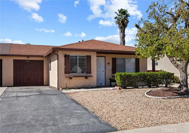 Photo 2 of Single family home for sale at 579 Corona, Hemet, CA 92545 | MLS# SW26173339 | Listing updated on 2026-10-05