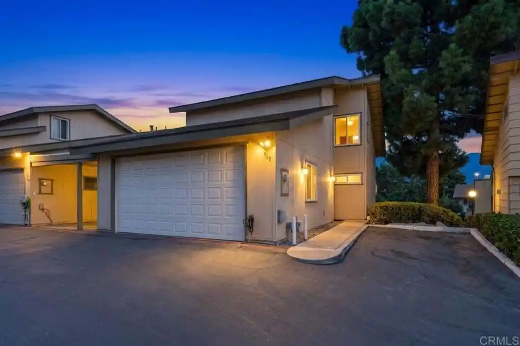 Single family home for sale at 968 Marlin Dr, Vista, CA 92084 | MLS# NDP2607513
