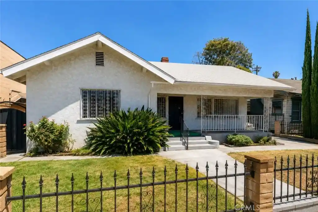 Single family home for sale at 537 W 49th Place, Los Angeles, CA 90037 | MLS# BB26173162