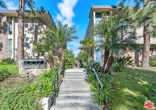 Photo 3 of Condo for sale at 4716 La Villa Marina #C, Marina Del Rey, CA 90292 | MLS# 26870417 | Listing updated on 2026-10-08