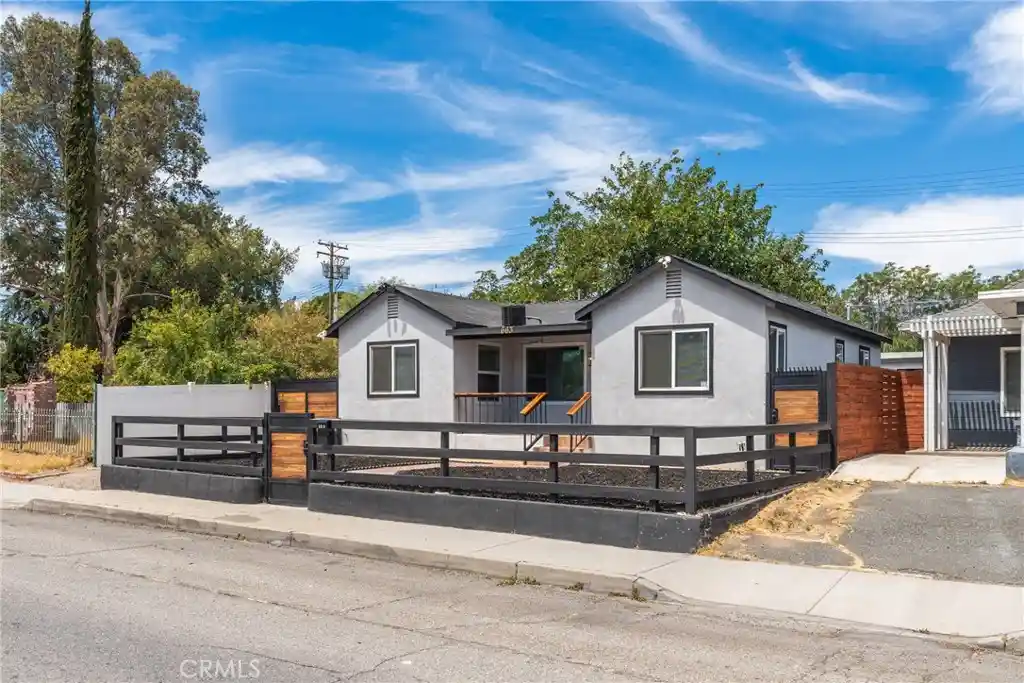 Photo 1 of Sale Pending at 663 W Ramsey, Banning, CA 92220 | MLS# IV26156571 | Listing updated on 2026-10-22