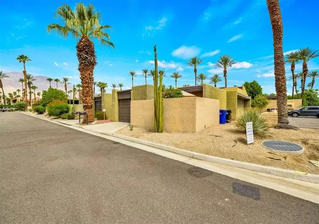 Photo 2 of Condo for sale at 5822 E Palm Oasis St, Palm Springs, CA 92264 | MLS# 219151247PS | Listing updated on 2026-10-07