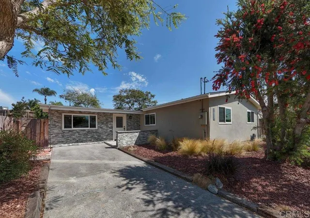 Photo 3 of Sale Pending at 5174 Acuna St, San Diego, CA 92117 | MLS# NDP2607517 | Listing updated on 2026-10-02