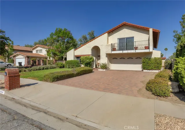 Photo 2 of Single family home for sale at 10634 Deering Ave, Chatsworth, CA 91311 | MLS# BB26155417 | Listing updated on 2026-09-29