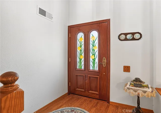 Photo 4 of Single family home for sale at 10634 Deering Ave, Chatsworth, CA 91311 | MLS# BB26155417 | Listing updated on 2026-09-29