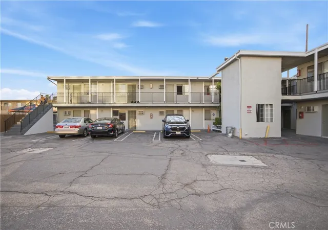 Photo 4 of Sale Pending at 14542 Saticoy, Van Nuys, CA 91405 | MLS# OC26160592 | Listing updated on 2026-09-13
