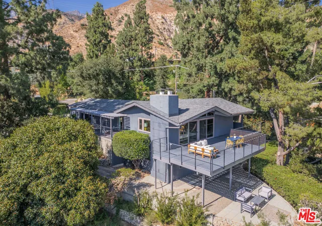 Photo 1 of Single family home for sale at 1604 Woodglen Ln, Altadena, CA 91001 | MLS# 26868339 | Listing updated on 2026-10-10