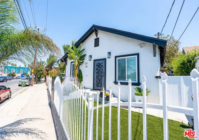 Photo 1 of Single family home for sale at 2016 10th Avenue, Los Angeles, CA 90018 | MLS# 26870369 | Listing updated on 2026-10-08