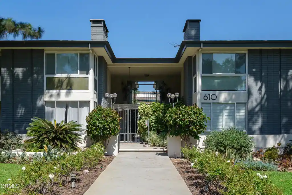 Listing Photo 1 - Condo for sale in 610 S Orange Grv Blvd located at 610 S Orange Grv Blvd, Pasadena, CA 91105 - Unit 610 S Orange Grv Blvd