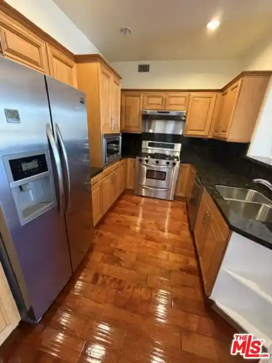 Listing Photo 1 - Condo for sale in 3750 Santa Rosalia Dr located at 3750 Santa Rosalia Dr, Los Angeles, CA 90008 - Unit #507