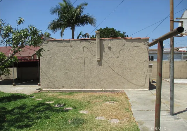 Photo 32 of Sale Pending at 3511 California St, Huntington Park, CA 90255 | MLS# IV26174393 | Listing updated on 2026-10-05