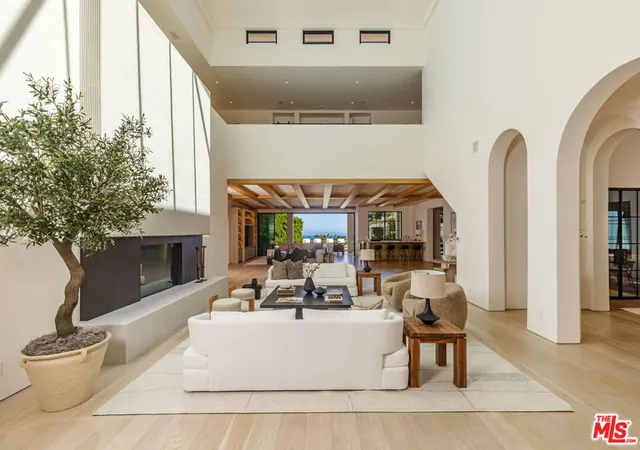Photo 3 of Single family home for sale at 1362 Bella Oceana Vista, Pacific Palisades, CA 90272 | MLS# 26870433 | Listing updated on 2026-09-21