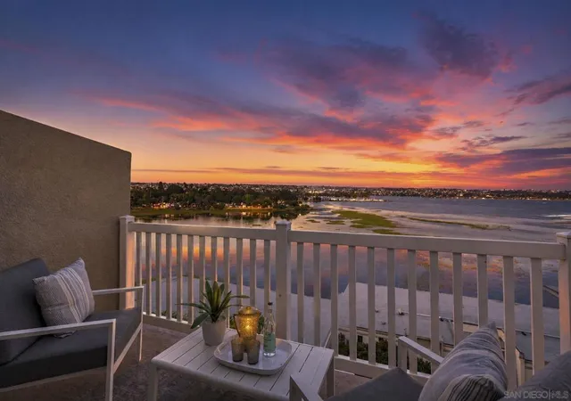 Photo 3 of Condo for sale at 4015 Crown Point Dr #P6, San Diego, CA 92109 | MLS# 260019555SD | Listing updated on 2026-10-10