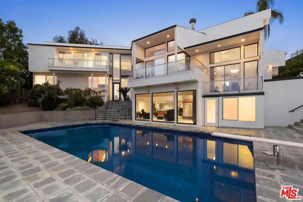 Photo 1 of Mansion for sale at 940 Linda Flora Dr, Los Angeles, CA 90049 | MLS# 26869251 | Listing updated on 2026-10-30