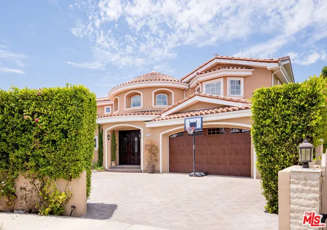 Photo 2 of Single family home for sale at 5966 Abernathy Dr, Los Angeles, CA 90045 | MLS# 26821649 | Listing updated on 2026-10-03