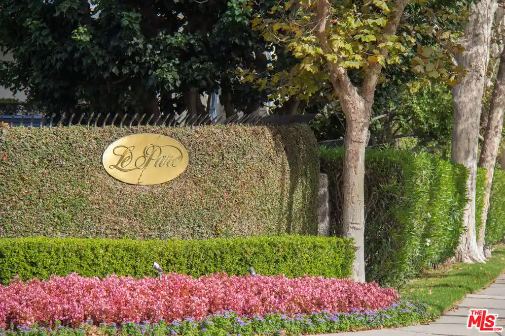 Listing Photo 33 - Condo for sale in 10110 Empyrean Wy located at 10110 Empyrean Wy, Los Angeles, CA 90067 - Unit #204