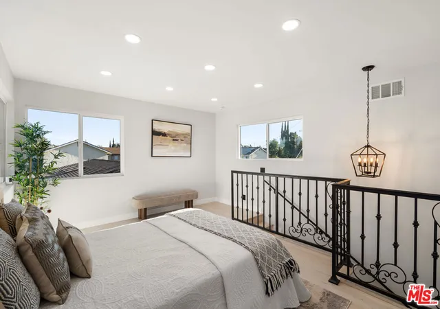 Photo 3 of Sale Pending at 10425 Jordan Ave, Chatsworth, CA 91311 | MLS# 26869849 | Listing updated on 2026-09-09