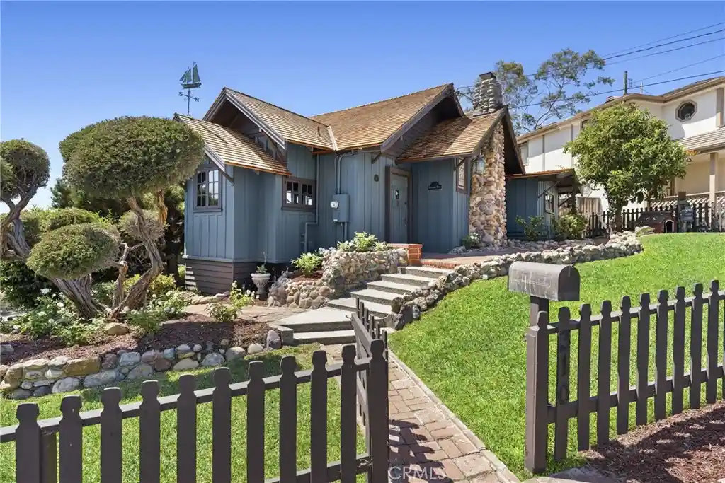 Single family home for sale at 310 Hawthorne Rd, Laguna Beach, CA 92651 | MLS# NP26174902