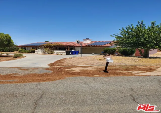 Photo 3 of Sale Pending at 13435 Tioga Rd, Apple Valley, CA 92308 | MLS# 26870695 | Listing updated on 2026-09-13