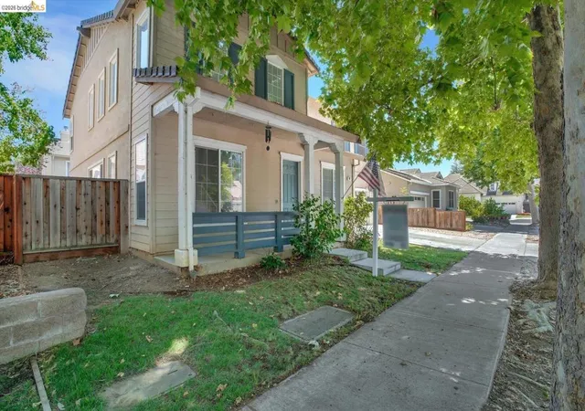 Photo 2 of Single family home for sale at 80 Guise Way, Brentwood, CA 94513 | MLS# 41144525 | Listing updated on 2026-09-25