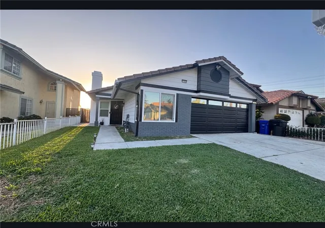Single family home for sale at 11466 Silver Spur Ave, Fontana, CA 92337 | MLS# IV26175206
