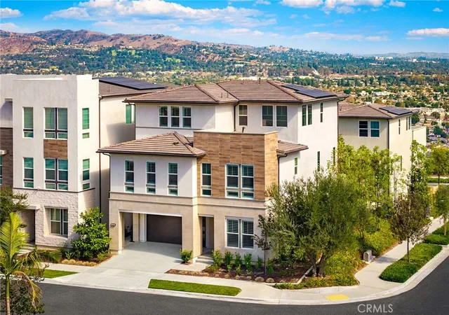 Photo 2 of Single family home for sale at 1115 Poppy Ct, Montebello, CA 90640 | MLS# AR26175070 | Listing updated on 2026-09-14