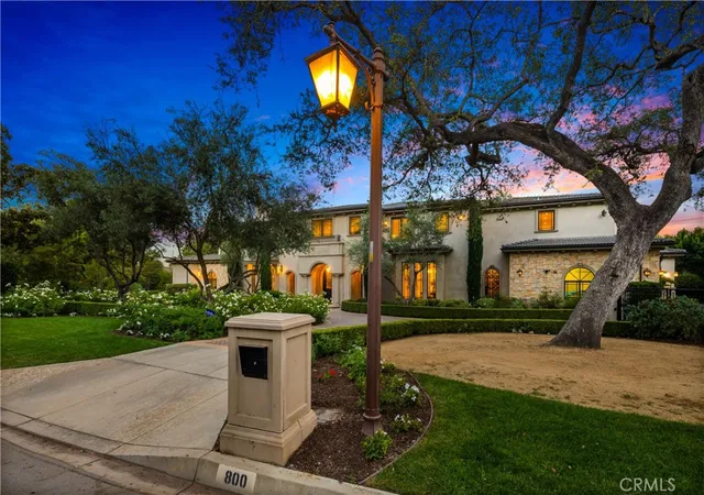 Photo 2 of Mansion for sale at 800 Hampton, Arcadia, CA 91006 | MLS# AR26175214 | Listing updated on 2026-09-28