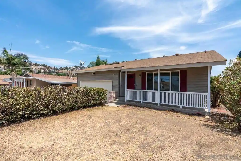 Photo 1 of Sale Pending at 923 La Presa, Spring Valley, CA 91977 | MLS# 260019610SD | Listing updated on 2026-10-21