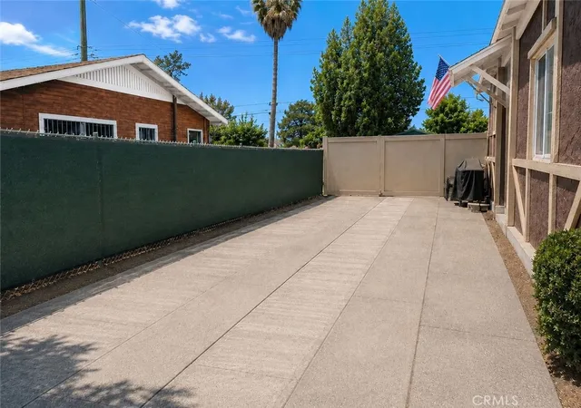 Photo 2 of Single family home for sale at 210 East 9th, San Bernardino, CA 92410 | MLS# CV26174976 | Listing updated on 2026-10-11