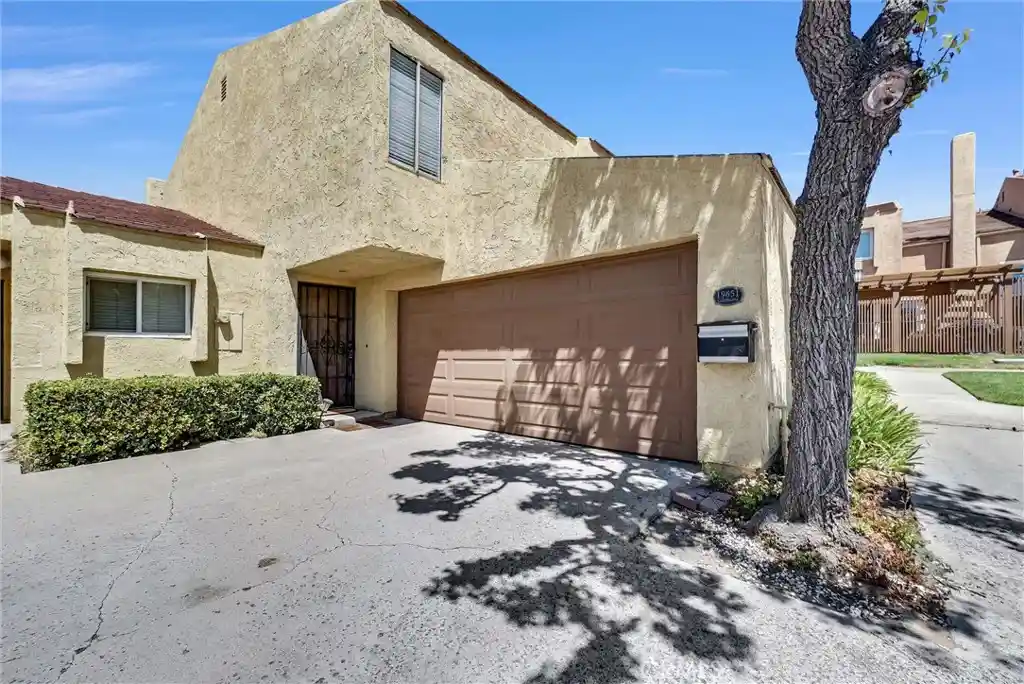 Townhouse for sale at 19651 Castellana, Yorba Linda, CA 92886 | MLS# WS26175000