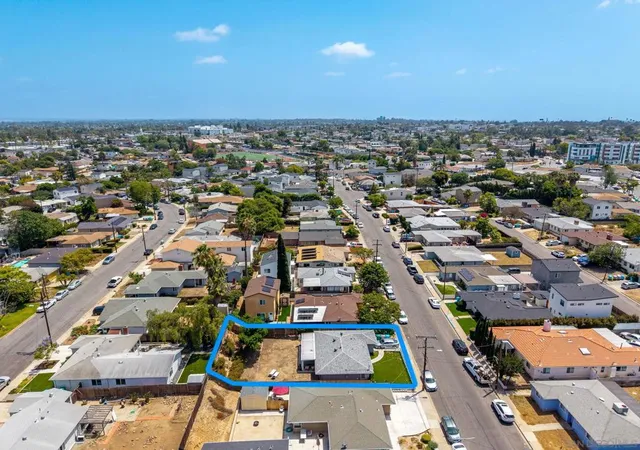Photo 3 of Sale Pending at 5205 Tipton St, San Diego, CA 92115 | MLS# 260019625SD | Listing updated on 2026-09-29