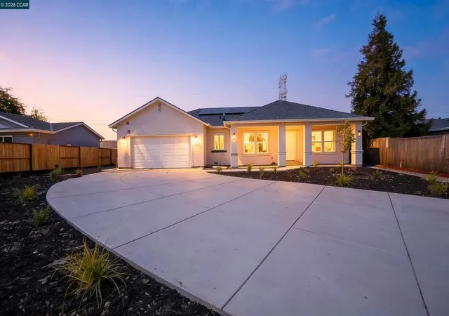 Photo 1 of Single family home for sale at 2102 Paige Ct, Pittsburg, CA 94565 | MLS# 41144580 | Listing updated on 2026-09-30